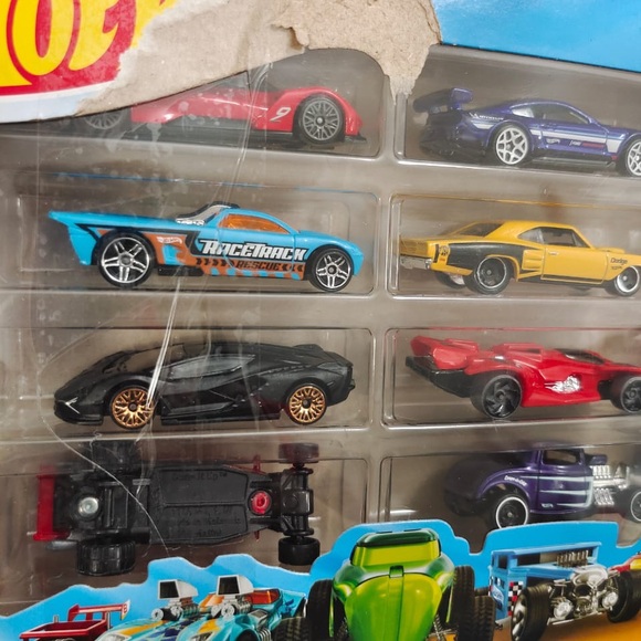 20-Pack Die-Cast Cars Set - Picture 4 of 6